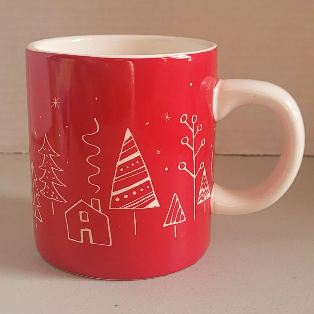 Mug SUR LA TABLE 13 oz Red & White Holiday Winter Trees Festive Sturdy